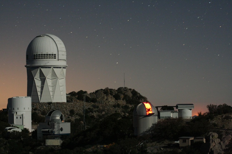 SARA-N telescope
at night