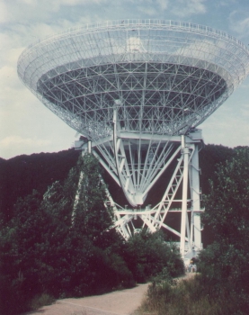 Effelsberg 100-meter radio telescope